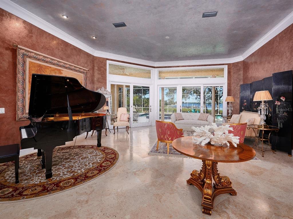 PINE BAY FOREST - Residential