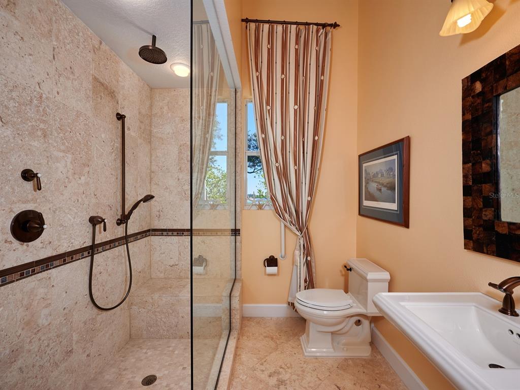 PINE BAY FOREST - Residential