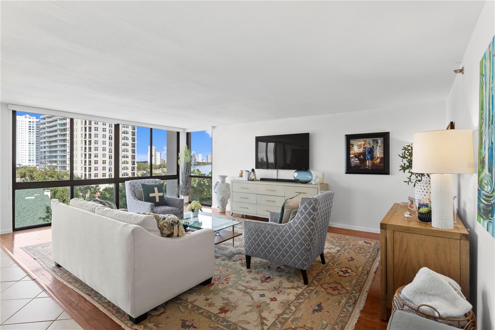 MONTE CARLO TOWERS A CONDOMINI - Residential Lease