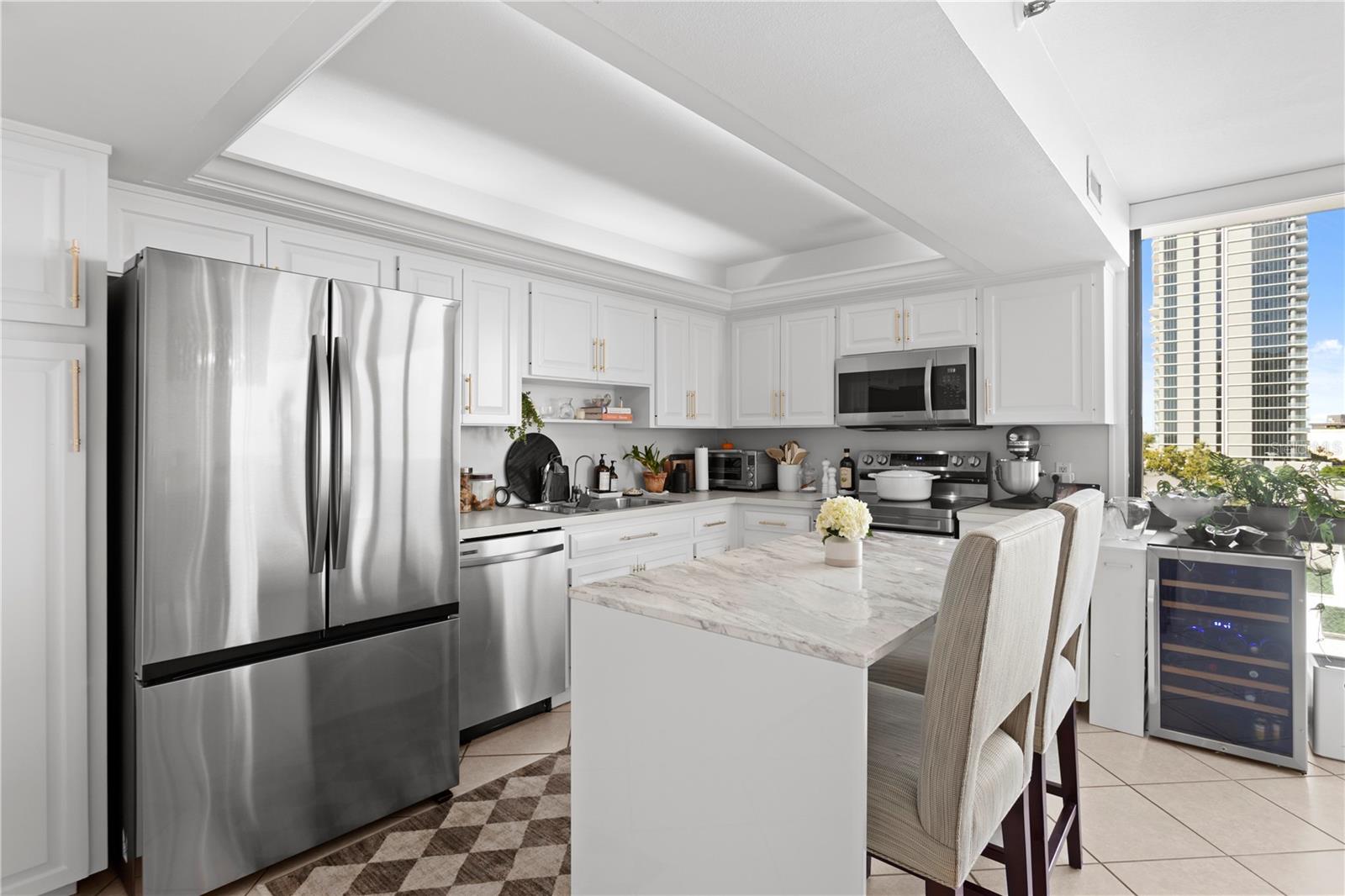 MONTE CARLO TOWERS A CONDOMINI - Residential Lease