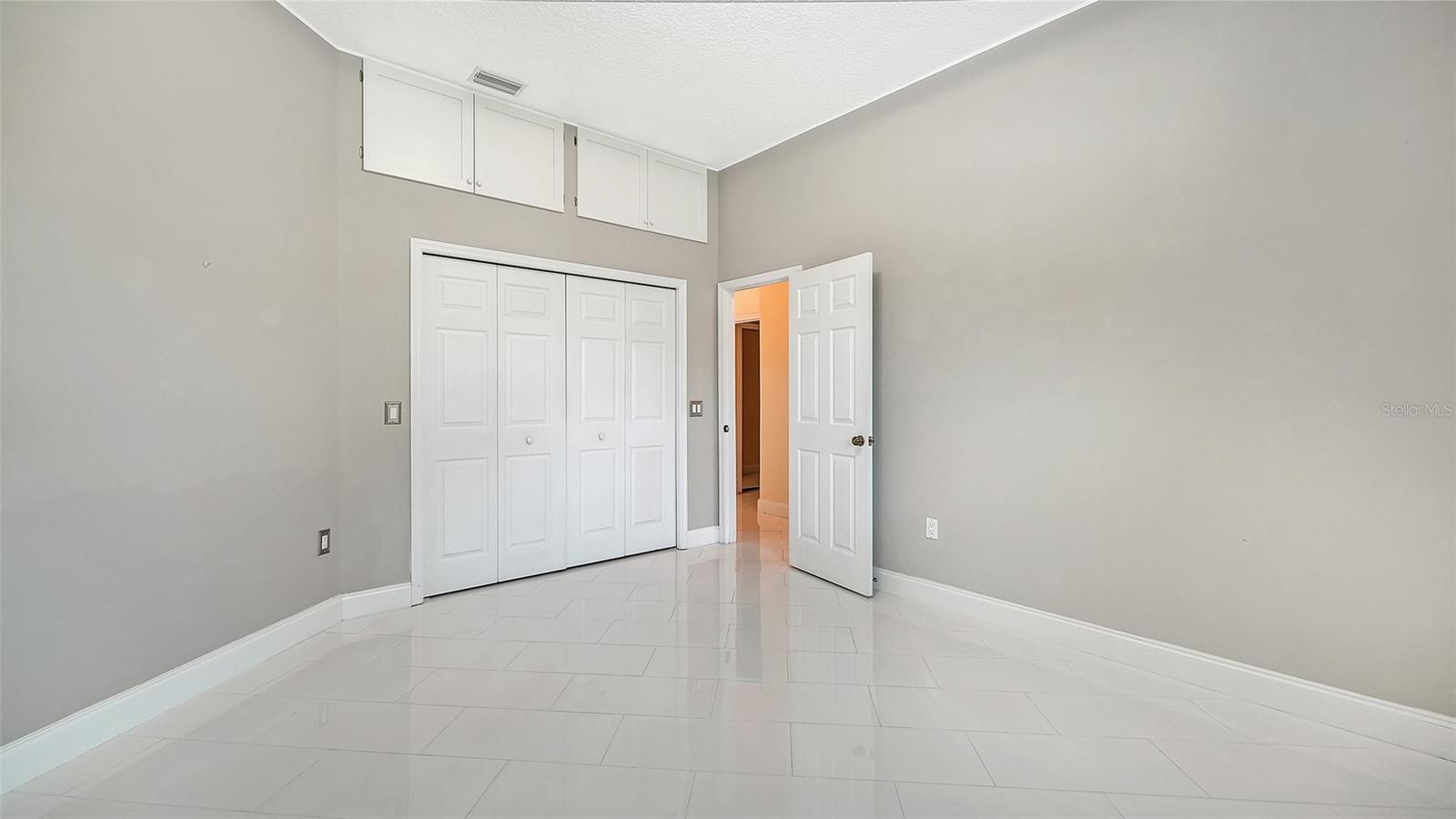 RIVERDALE REV - Residential