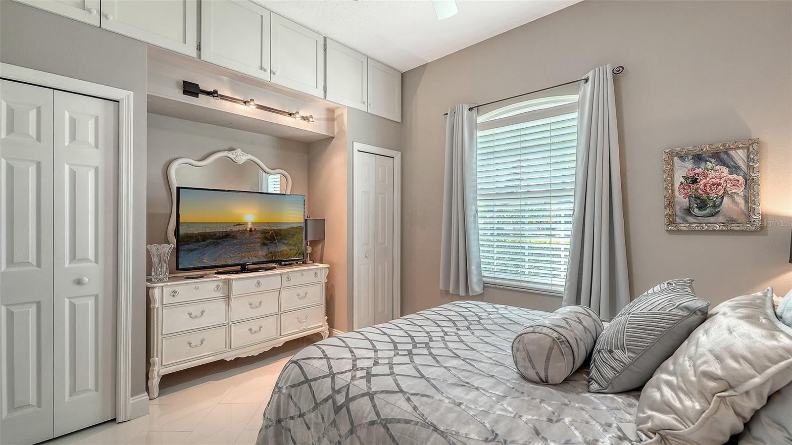 RIVERDALE REV - Residential