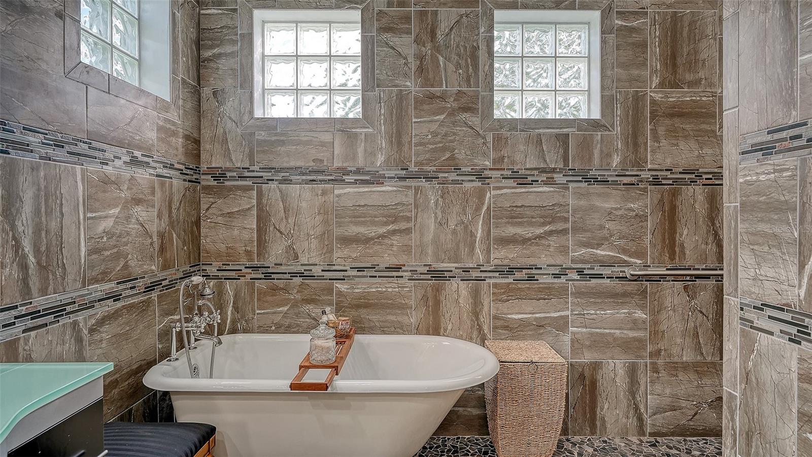 RIVERDALE REV - Residential