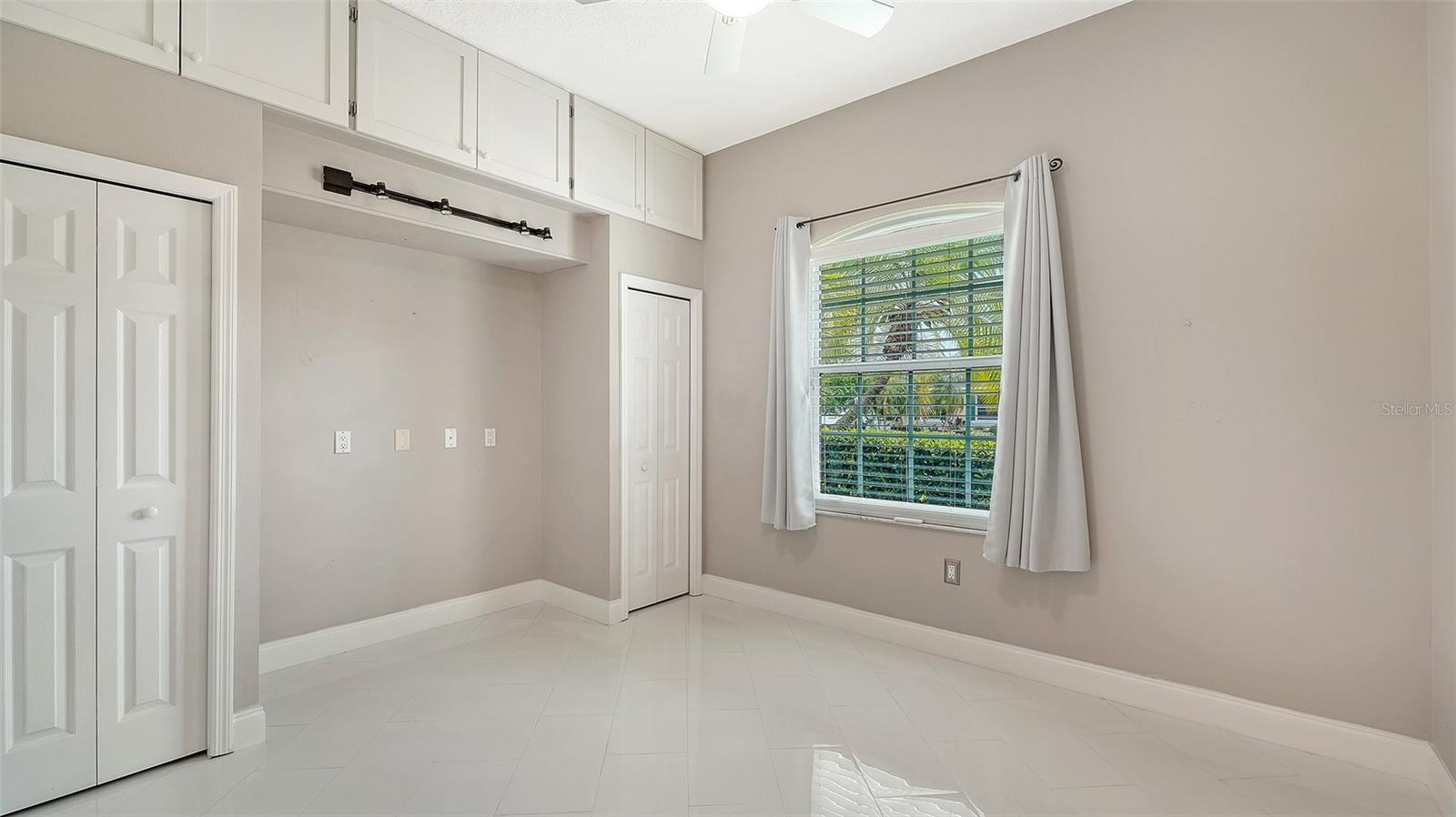 RIVERDALE REV - Residential