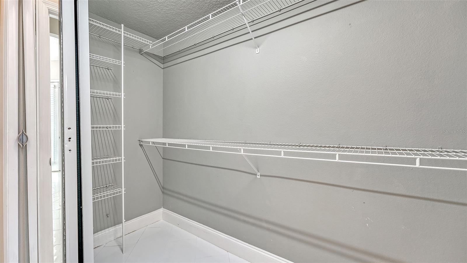 RIVERDALE REV - Residential