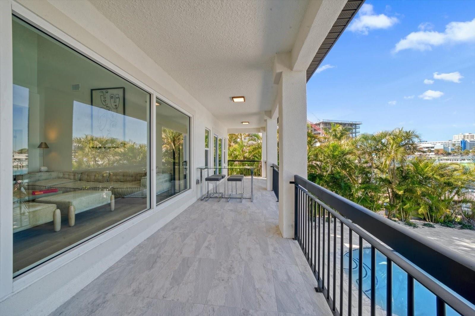 BAYSIDE SUB - Residential Lease