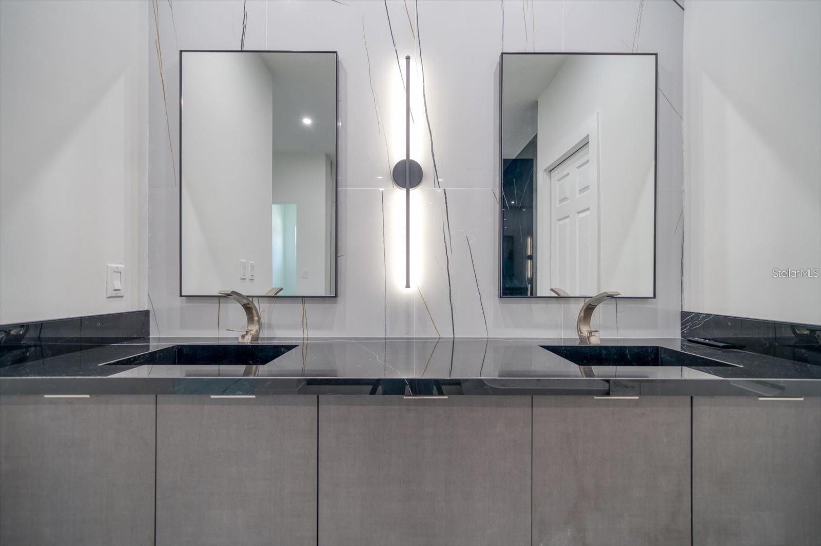 BAYSIDE SUB - Residential Lease