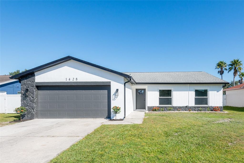 Photo of 1428 Foxboro Drive, Brandon, FL 33511 (MLS # TB8437579)