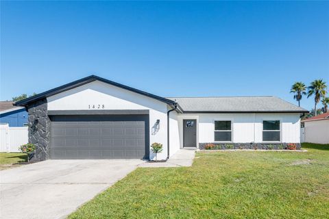 Photo of 1428 Foxboro Drive, Brandon, FL 33511 (MLS # TB8437579)