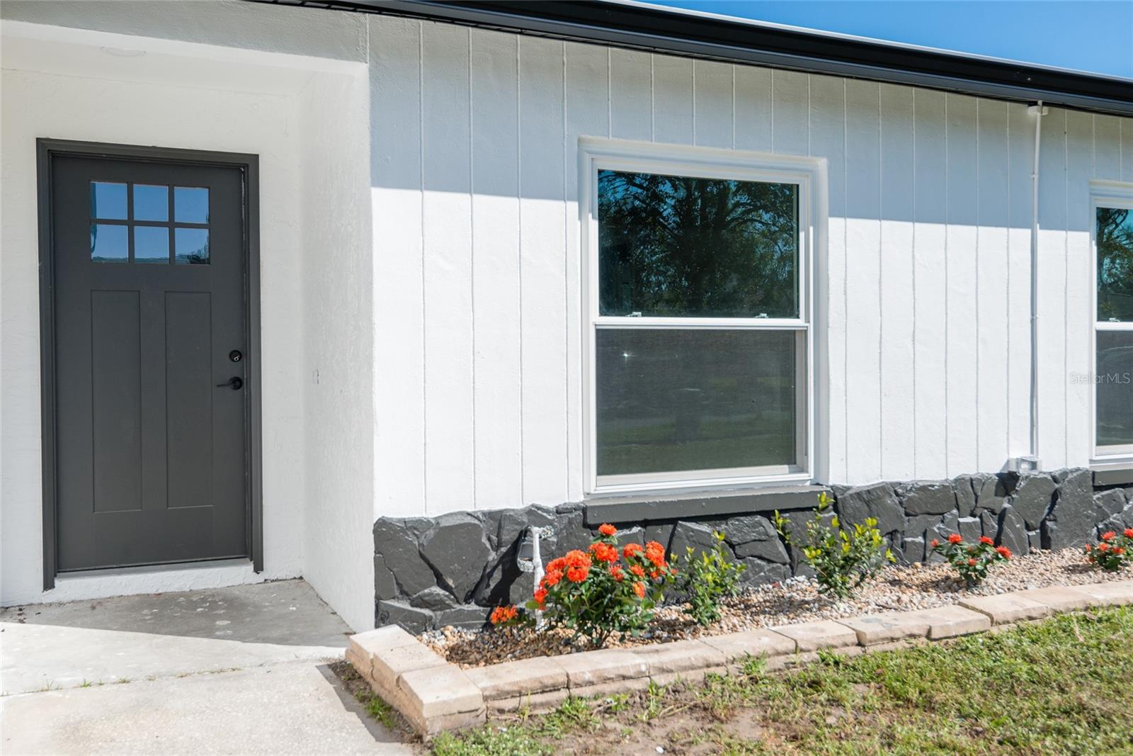 1428 FOXBORO DRIVE