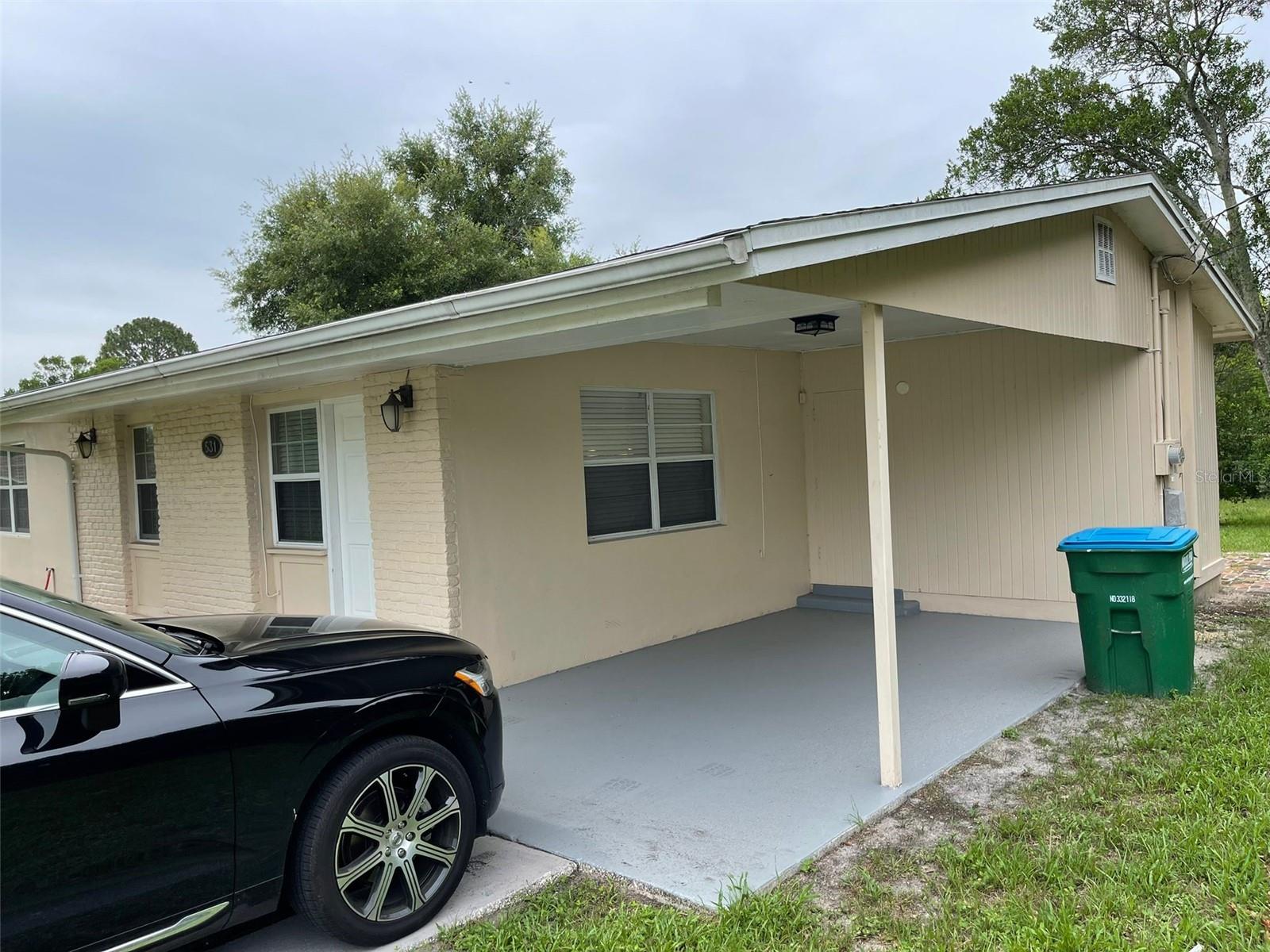 DELTONA LAKES UNIT 01 - Residential Lease