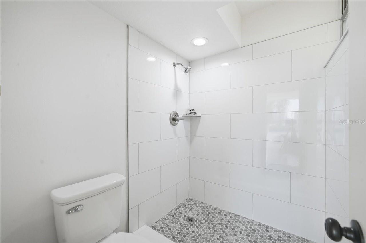 BAY ISLAND GROUP 1 - Residential