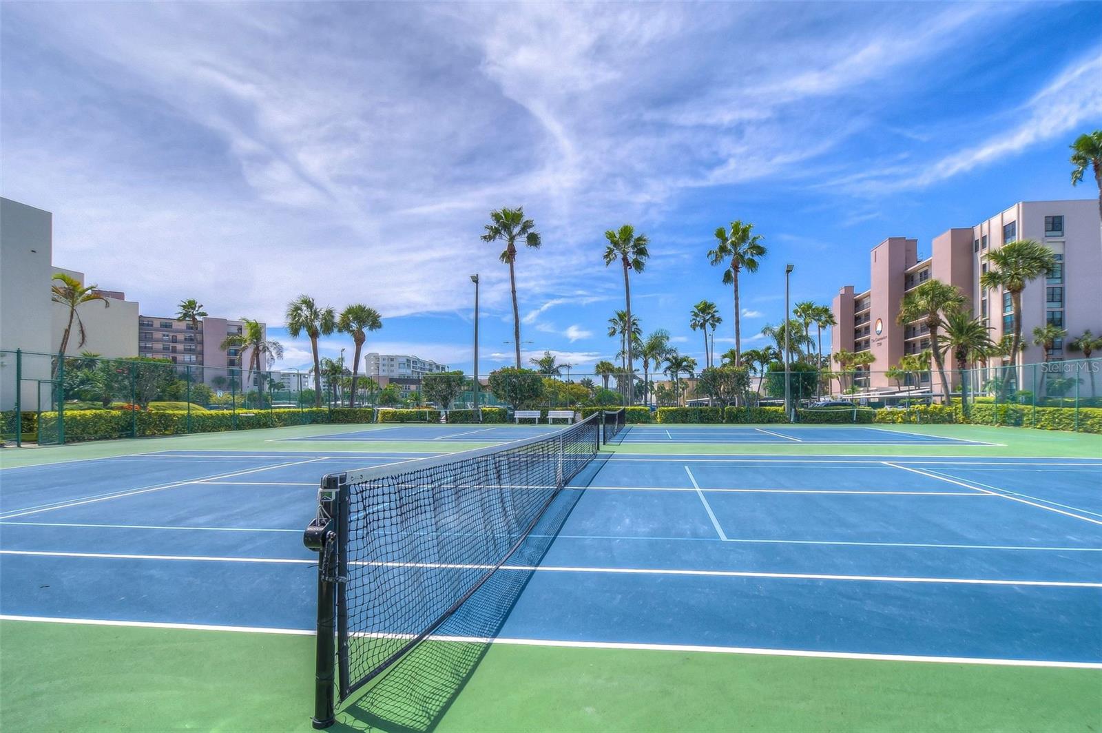 7400 SUN ISLAND DRIVE S 202