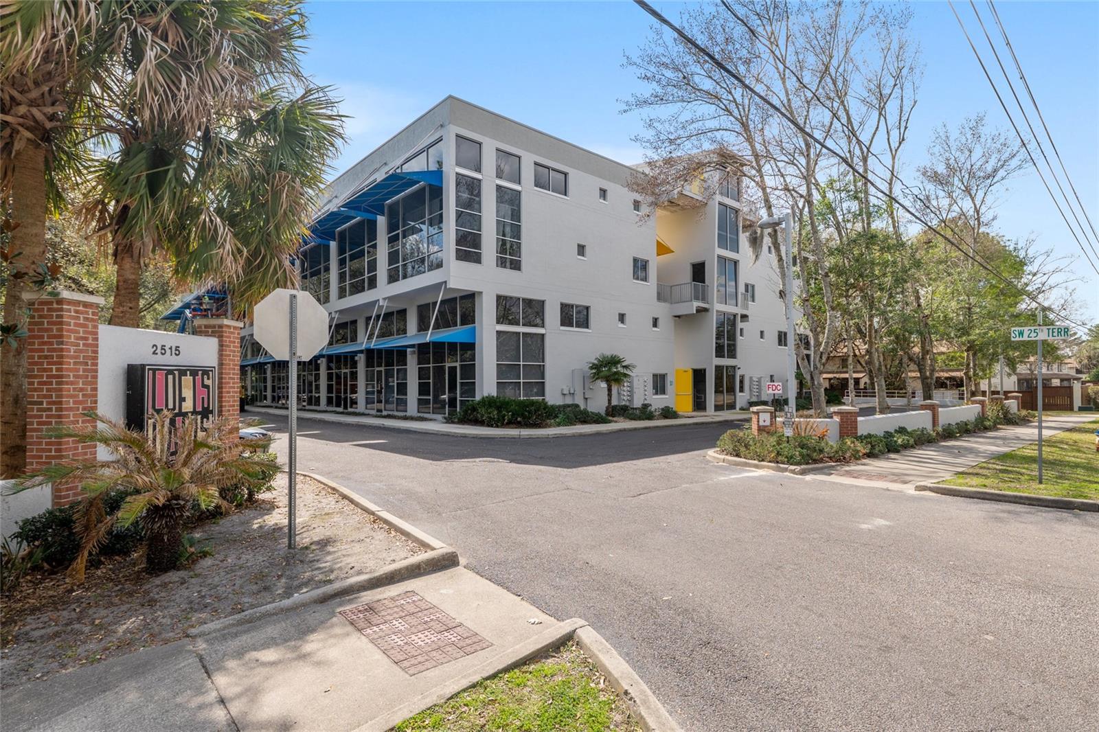 LOFTS OASIS CONDO - Residential