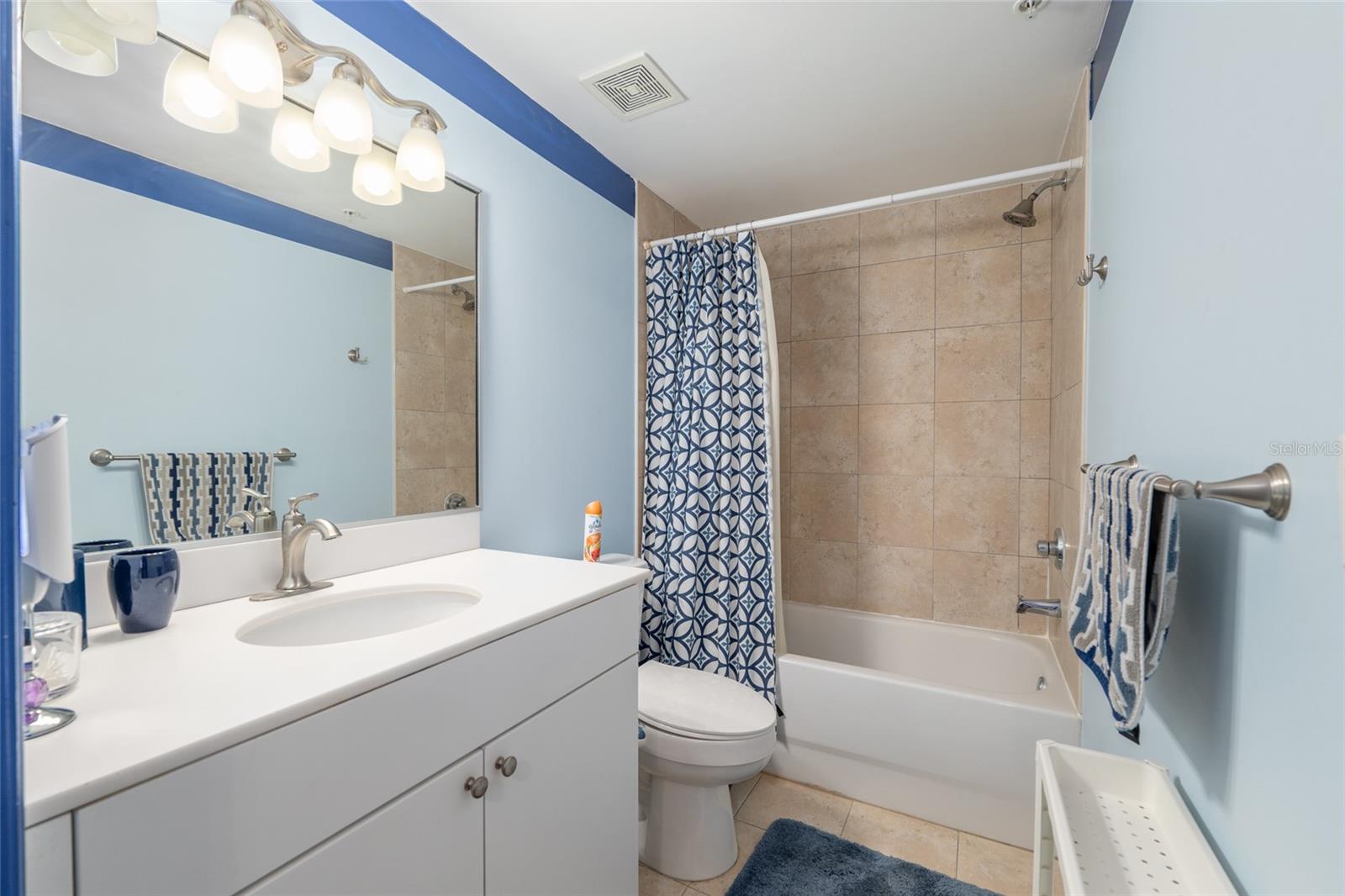 LOFTS OASIS CONDO - Residential