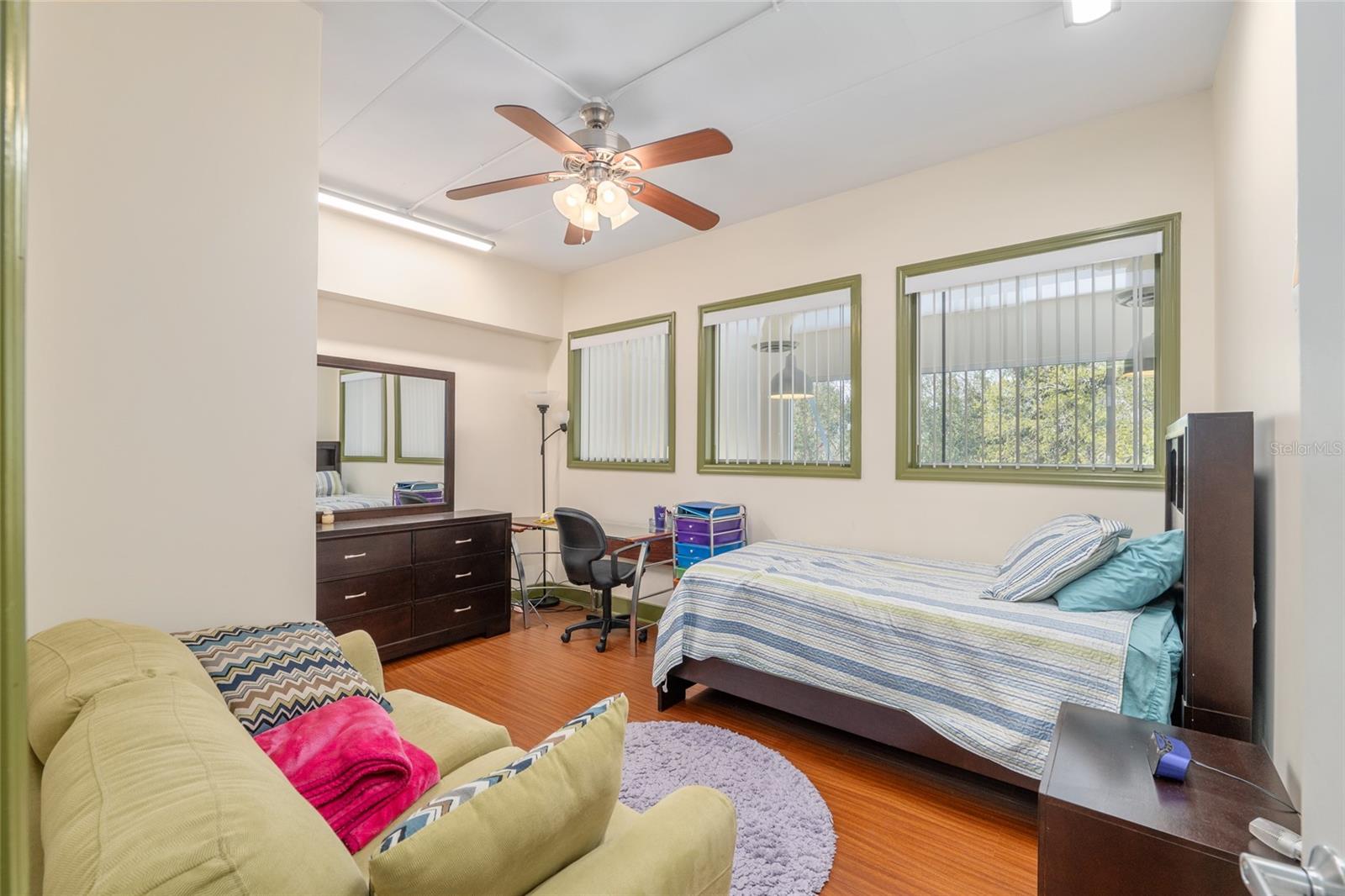 LOFTS OASIS CONDO - Residential