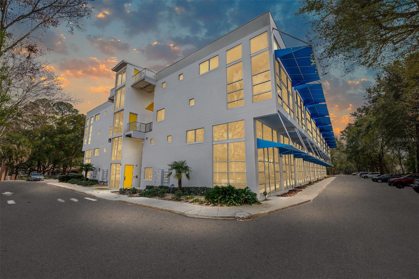 LOFTS OASIS CONDO - Residential