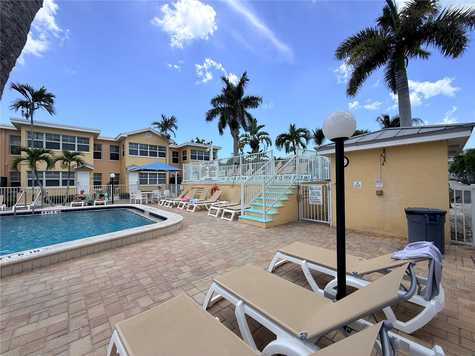 BAREFOOT BEACH RESORT OF INDIAN SHORES - Residential