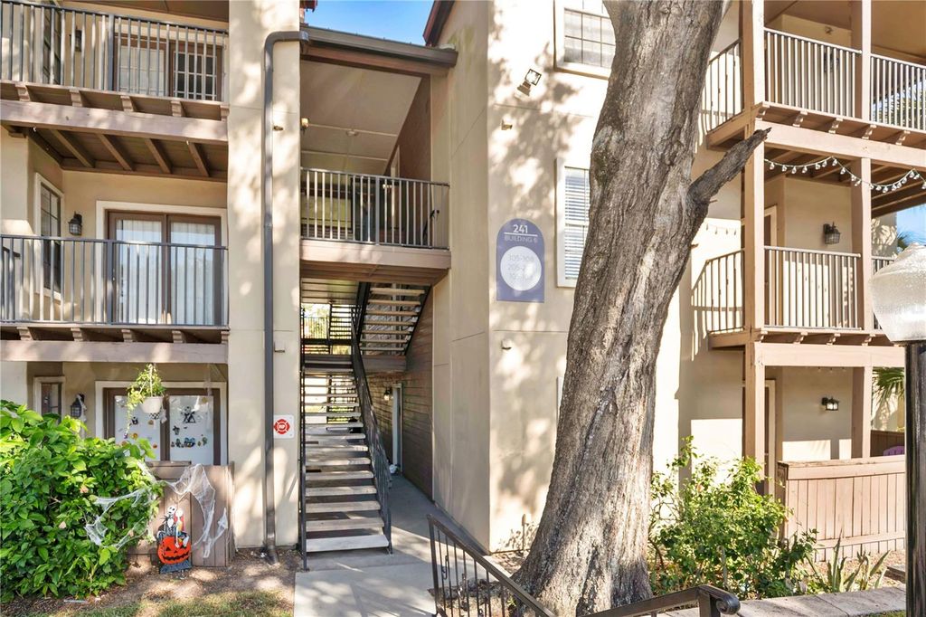 Photo of 241 Afton Square #308, Altamonte Springs, FL 32714 (MLS # O6356371)