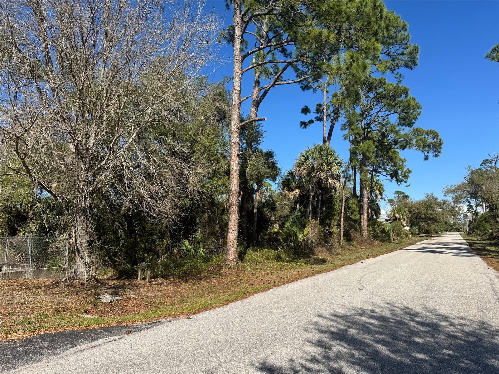 PORT CHARLOTTE SEC 016 - Land