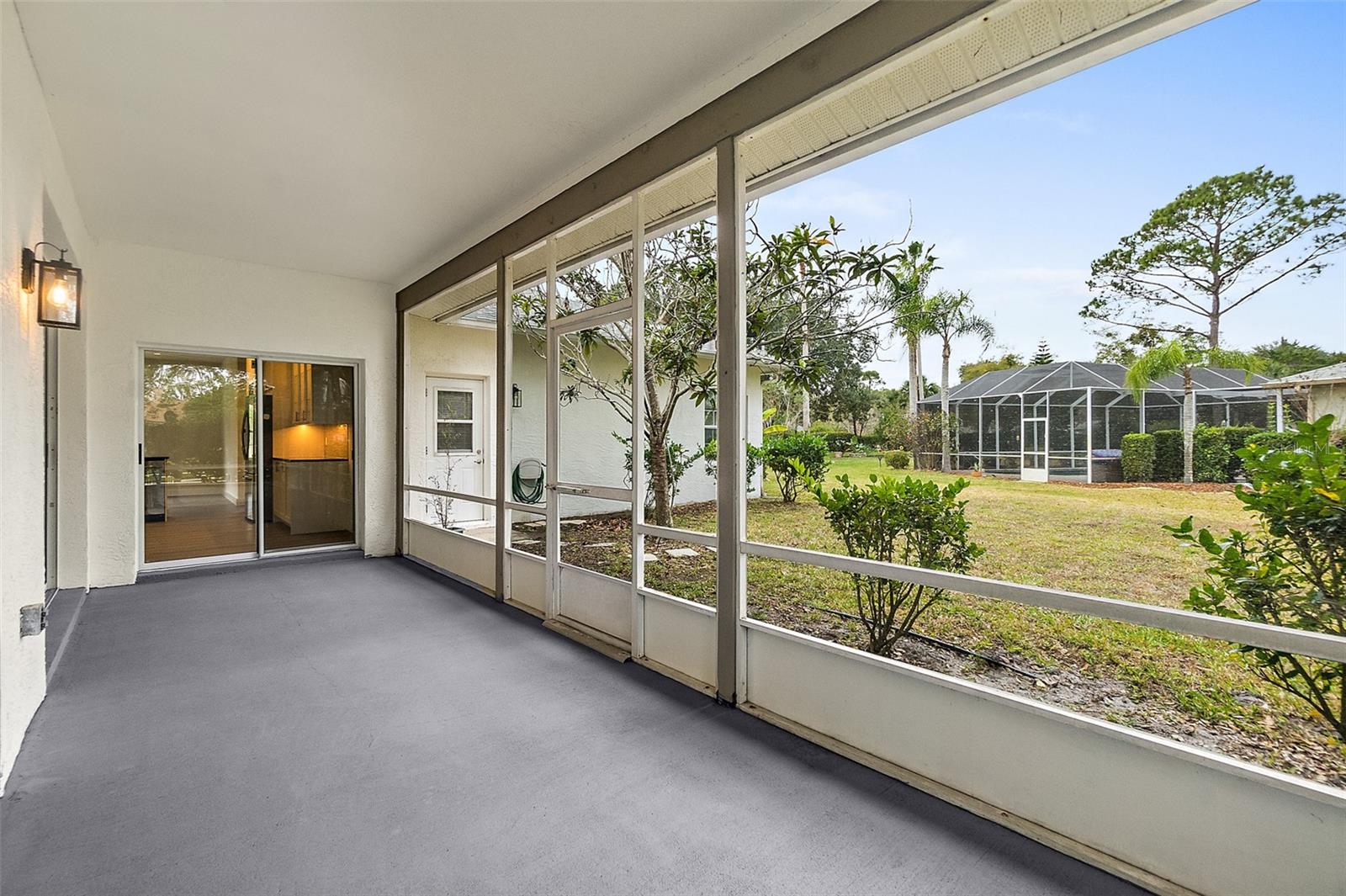 HAMPTONS/PINE LAKES/PALM COAST SEC 20 - Residential