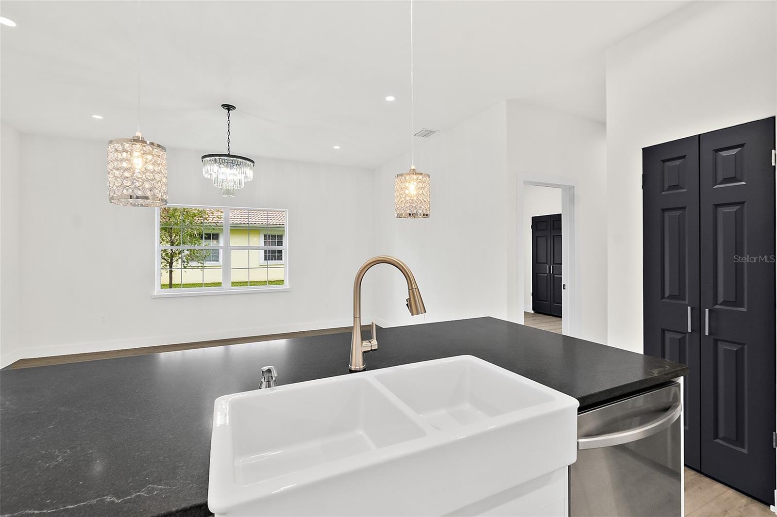 HAMPTONS/PINE LAKES/PALM COAST SEC 20 - Residential