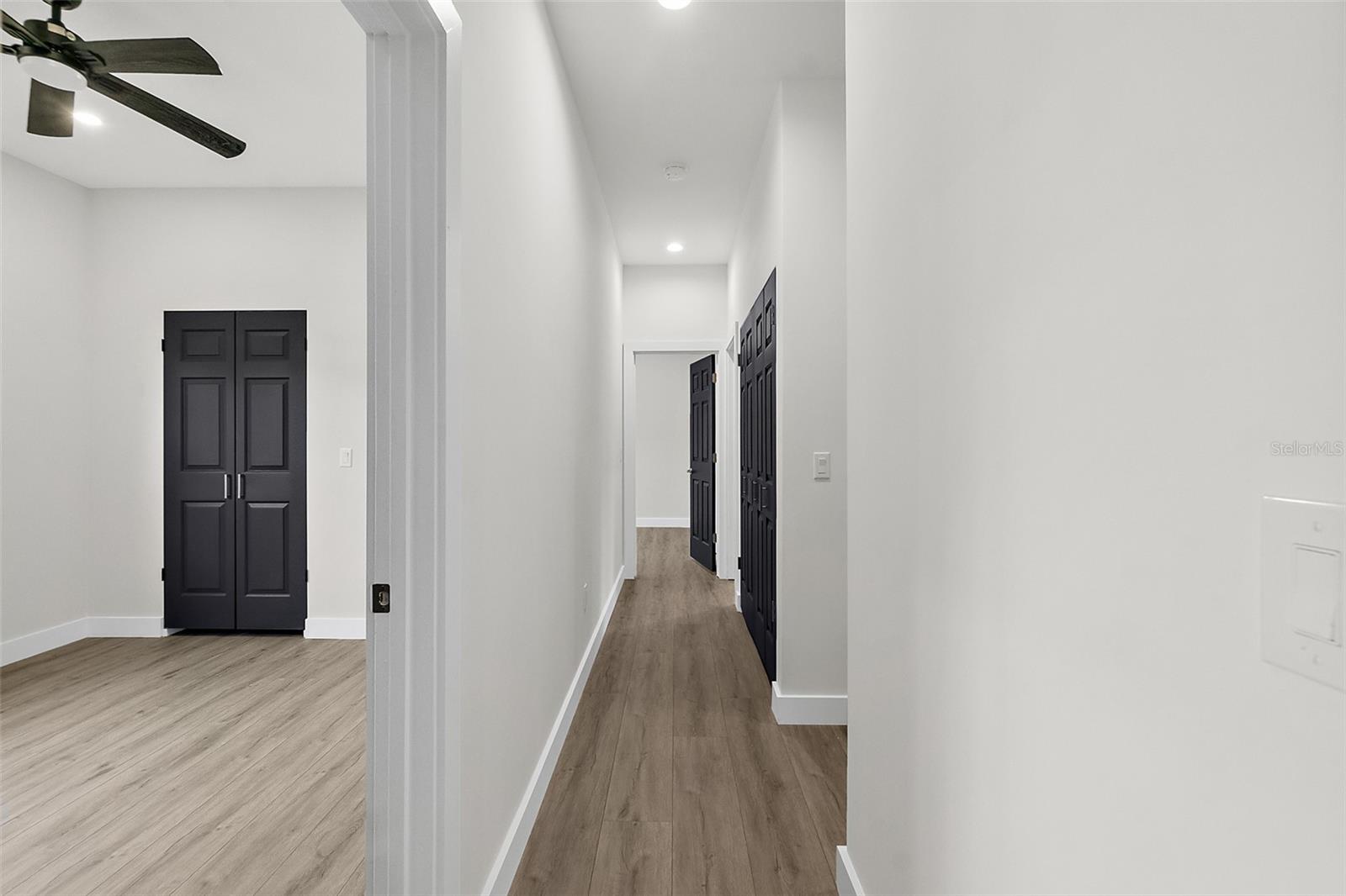 HAMPTONS/PINE LAKES/PALM COAST SEC 20 - Residential