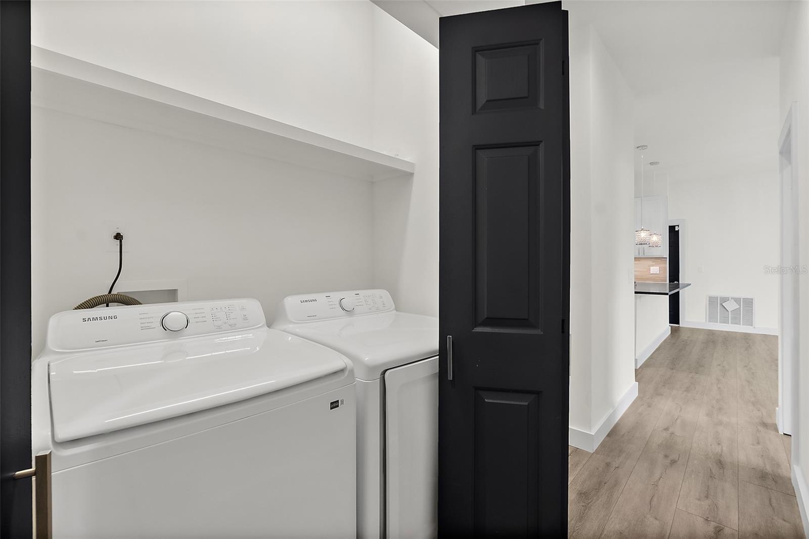 HAMPTONS/PINE LAKES/PALM COAST SEC 20 - Residential