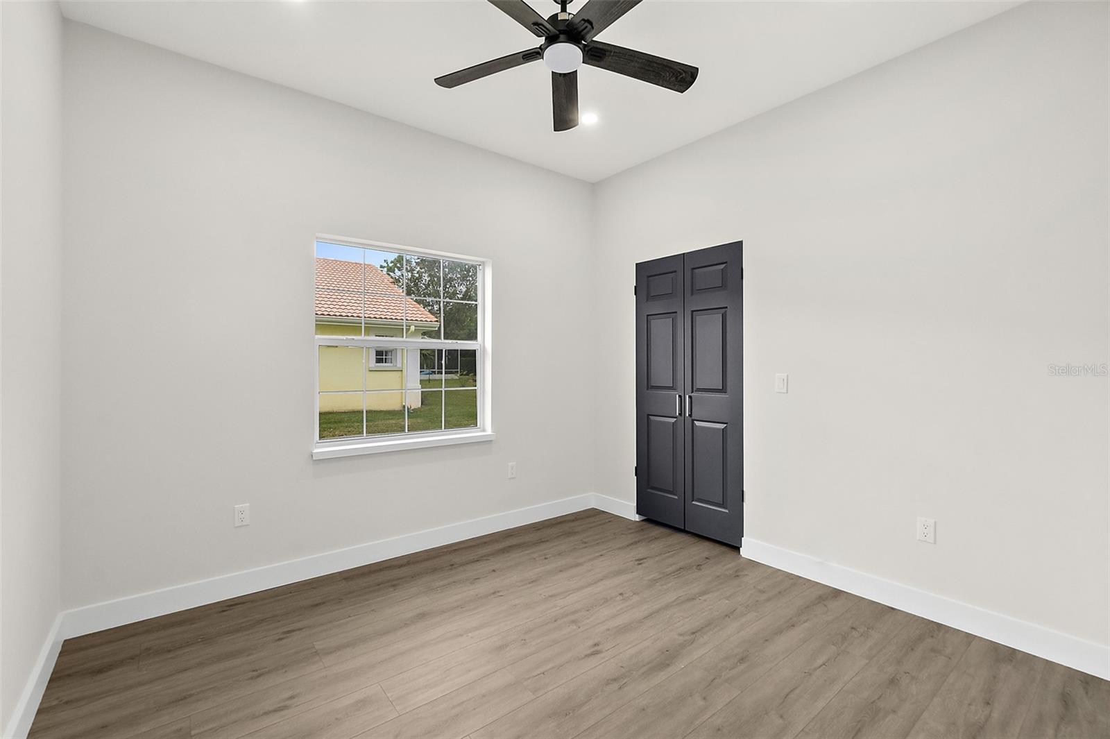 HAMPTONS/PINE LAKES/PALM COAST SEC 20 - Residential