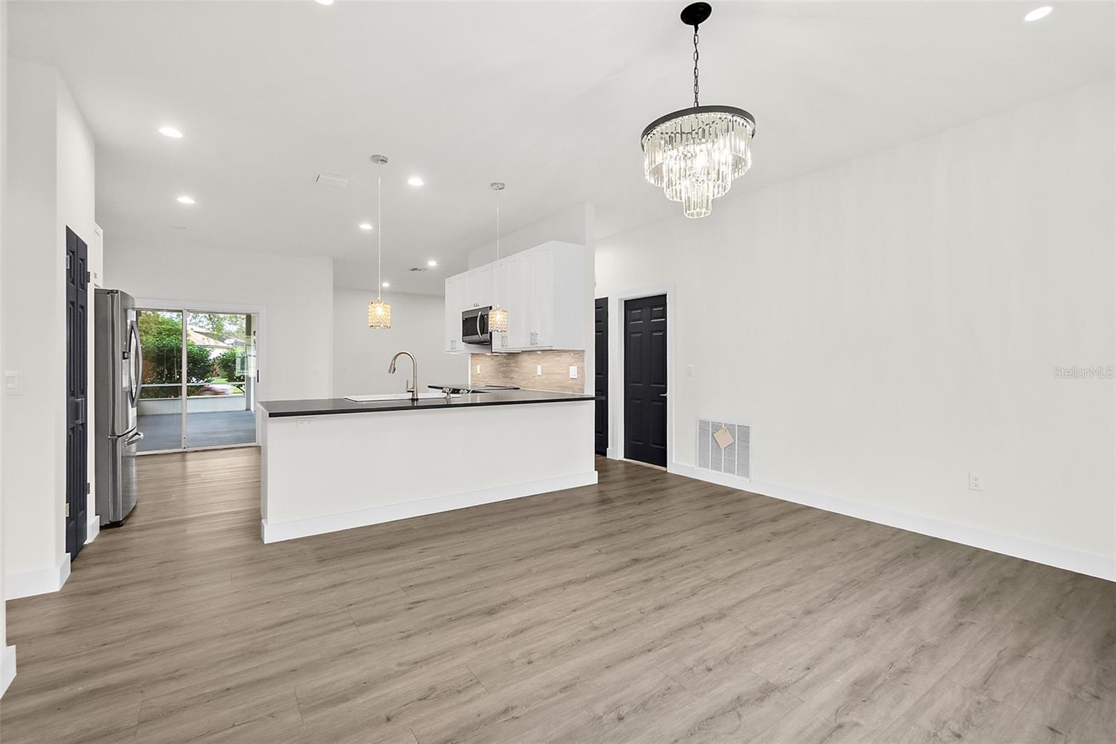 HAMPTONS/PINE LAKES/PALM COAST SEC 20 - Residential