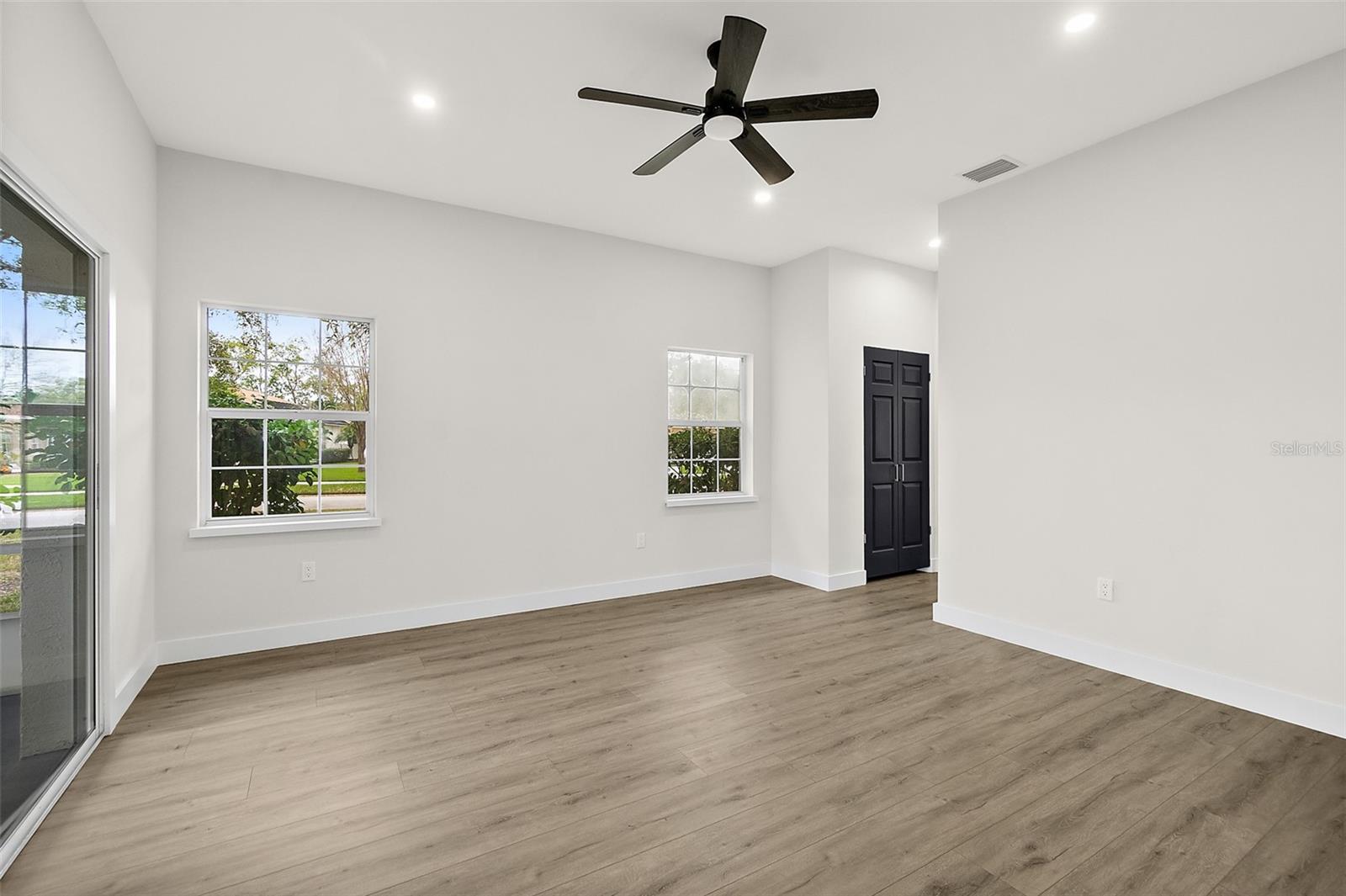 HAMPTONS/PINE LAKES/PALM COAST SEC 20 - Residential