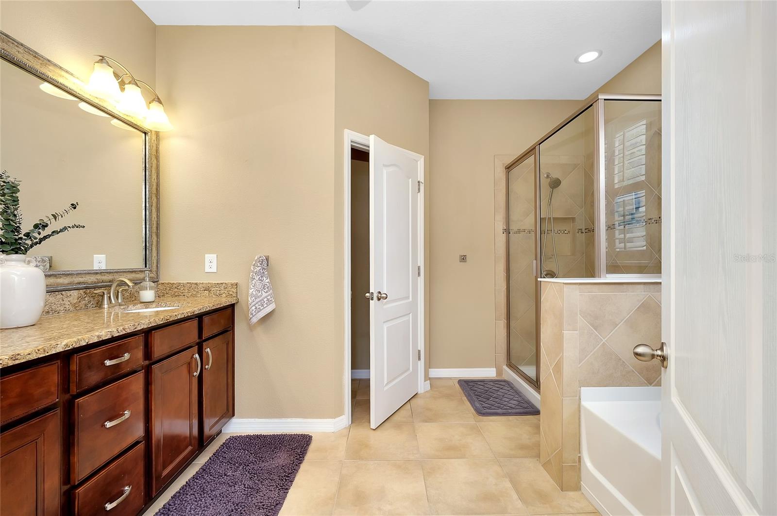 ASHTON POINTE - Residential