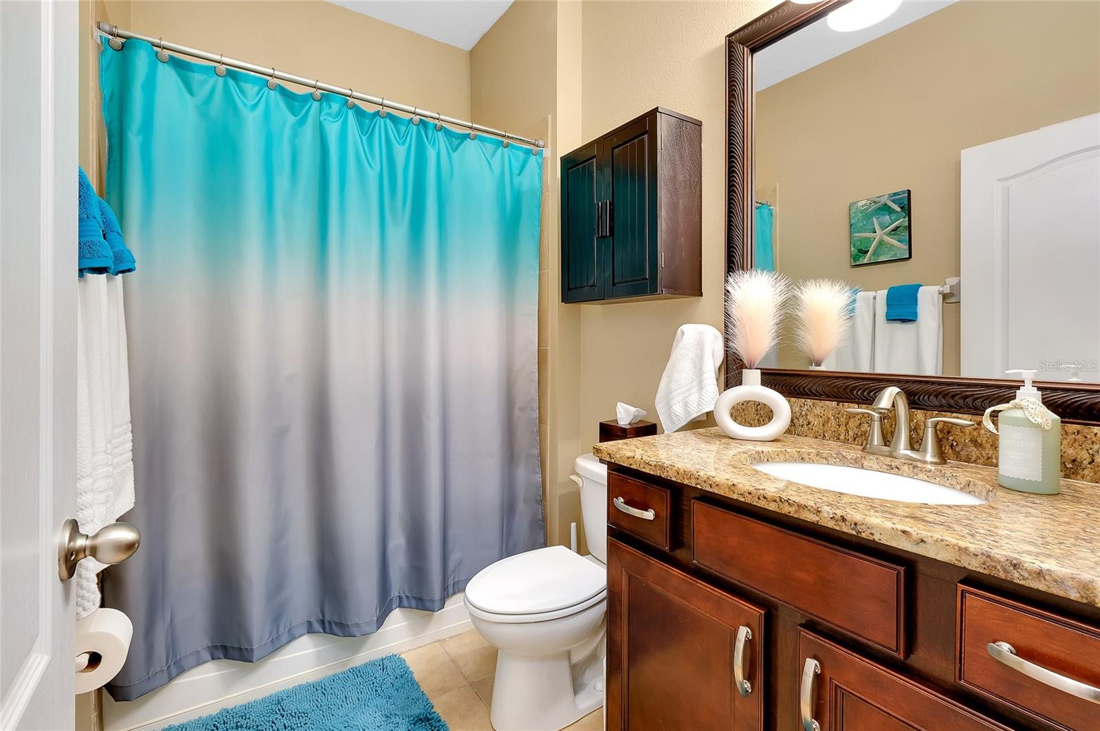 ASHTON POINTE - Residential