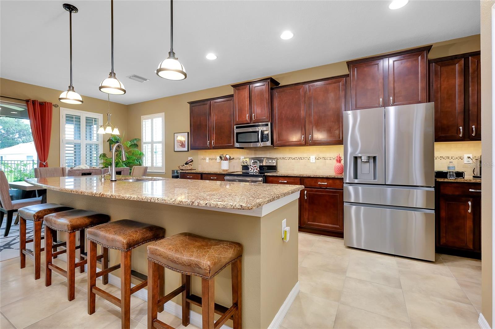 ASHTON POINTE - Residential