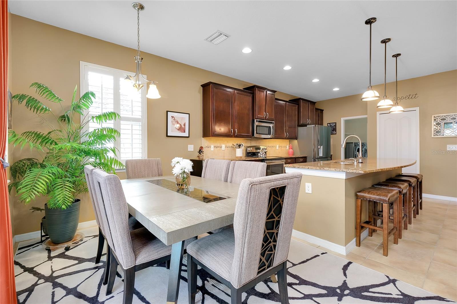 ASHTON POINTE - Residential