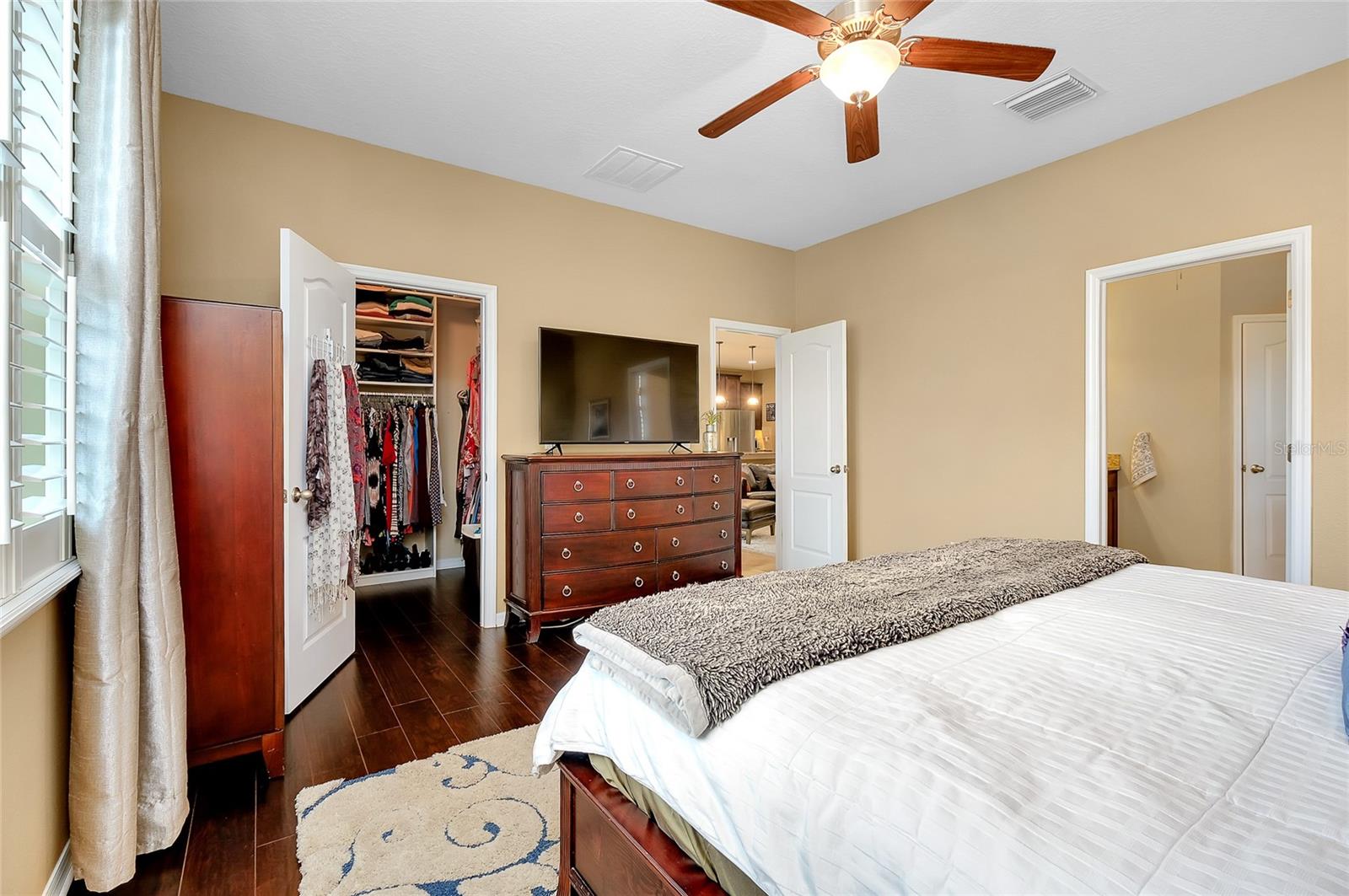 ASHTON POINTE - Residential