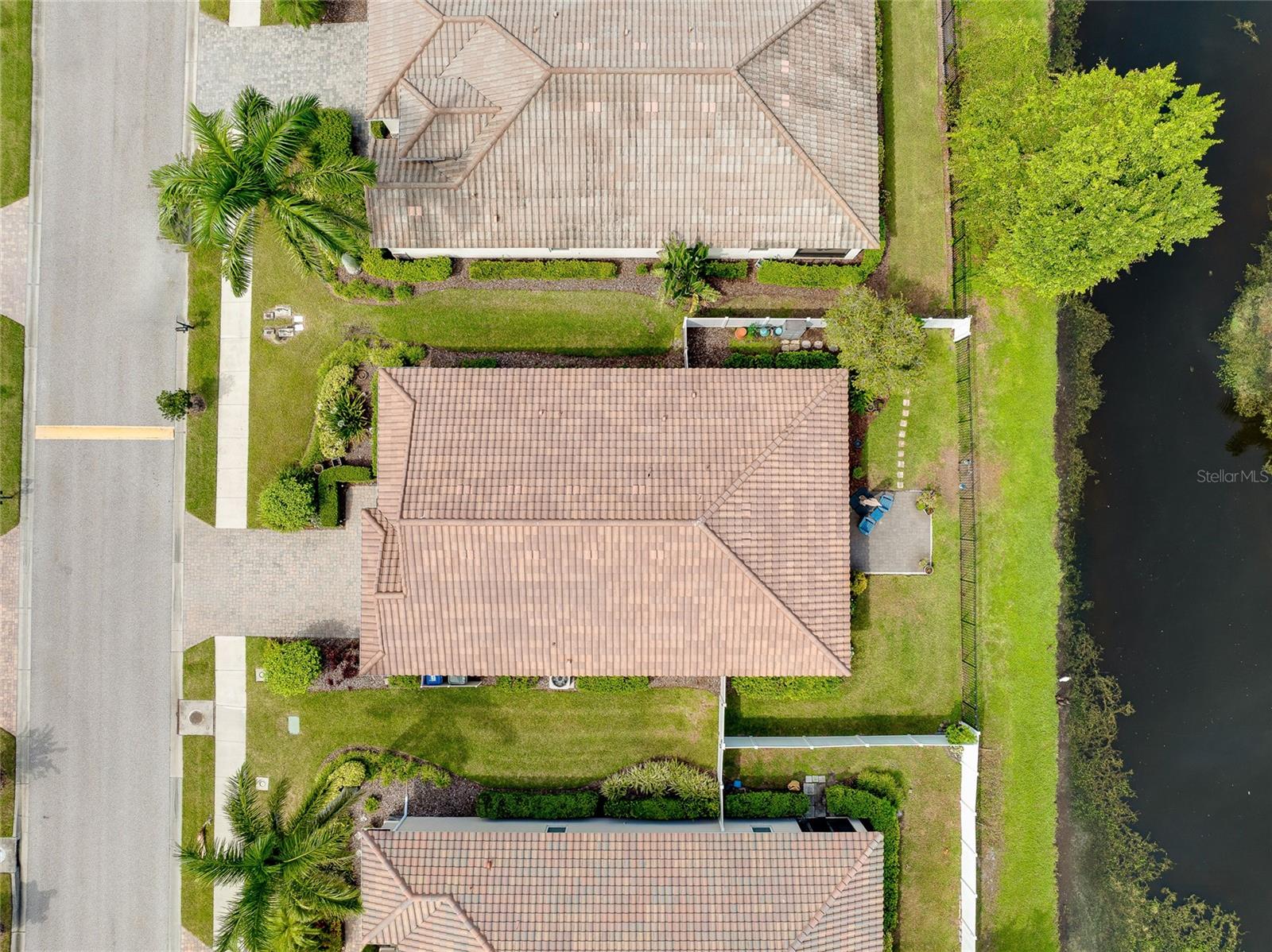 ASHTON POINTE - Residential