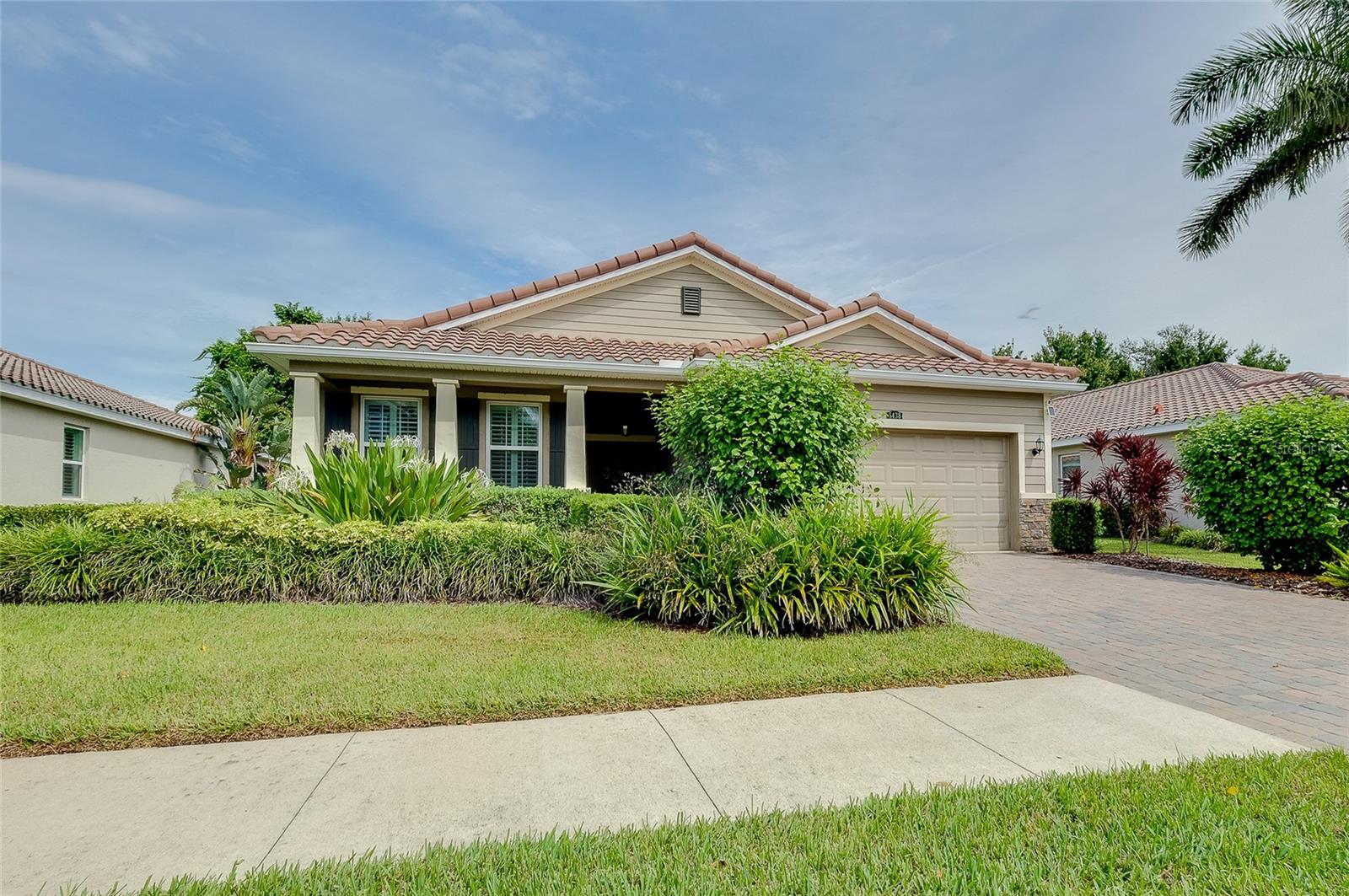ASHTON POINTE - Residential