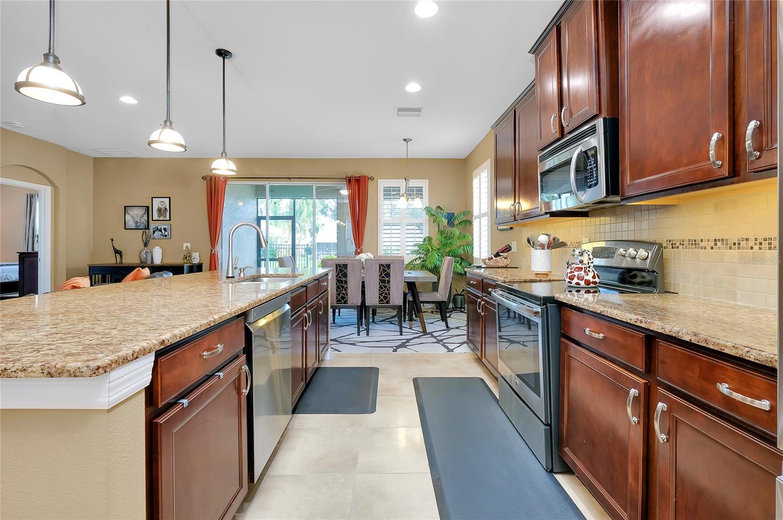 ASHTON POINTE - Residential