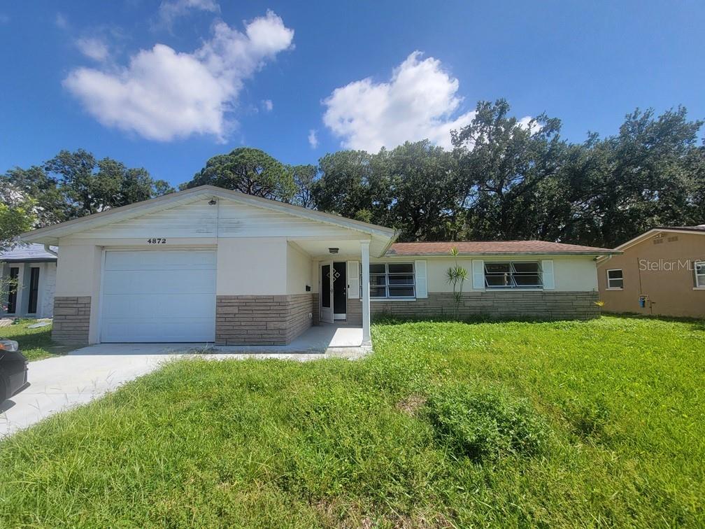 This home was damaged during Hurricane Helene flooding.
Flood damage was removed, and this blank canvas is leaving you with a clean slate and the perfect blank canvas to renovate, redesign, and add value.
Open layout with two bedrooms, 1.5 bathrooms, and a one car garage.
No rear neighbors. Close to shopping, restaurants, beaches and more.
Whether you're an investor looking for your next flip, a landlord ready to add to your rental portfolio, or a buyer with a vision for your dream home, this property offers huge potential.