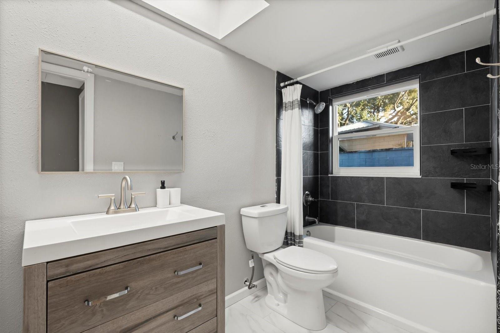 KINGSWOOD MANOR SIXTH ADD - Residential