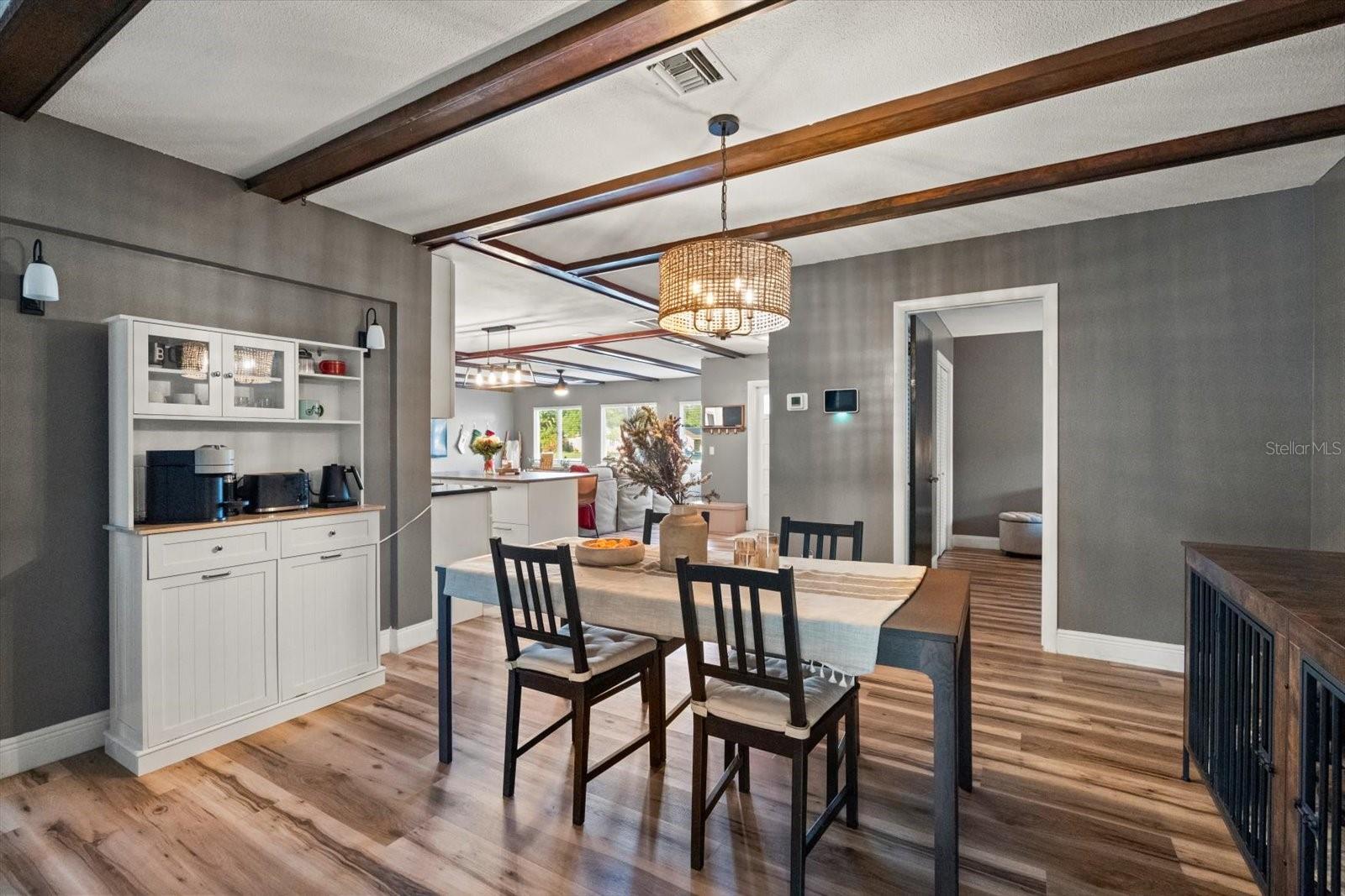 KINGSWOOD MANOR SIXTH ADD - Residential