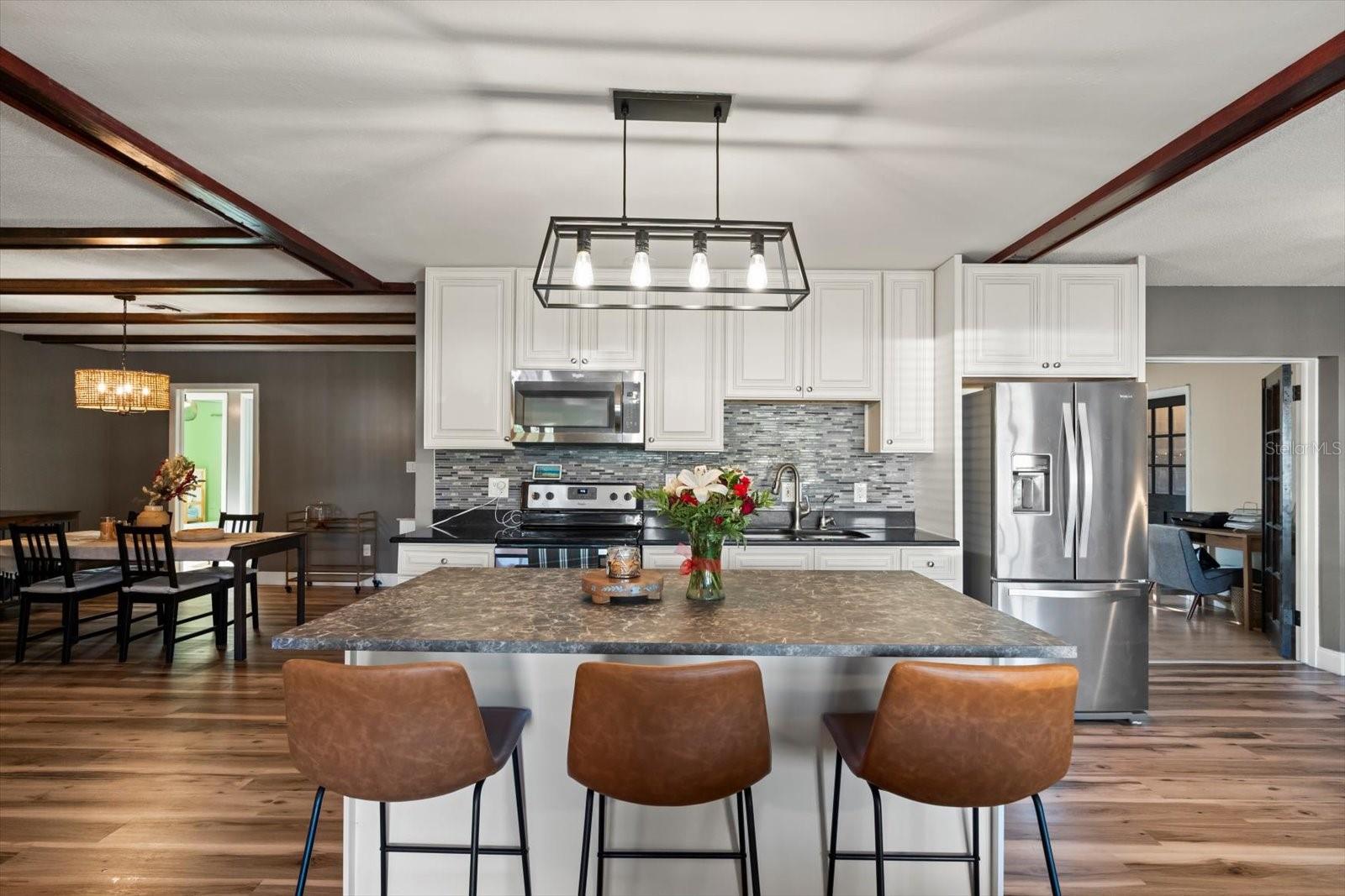 KINGSWOOD MANOR SIXTH ADD - Residential