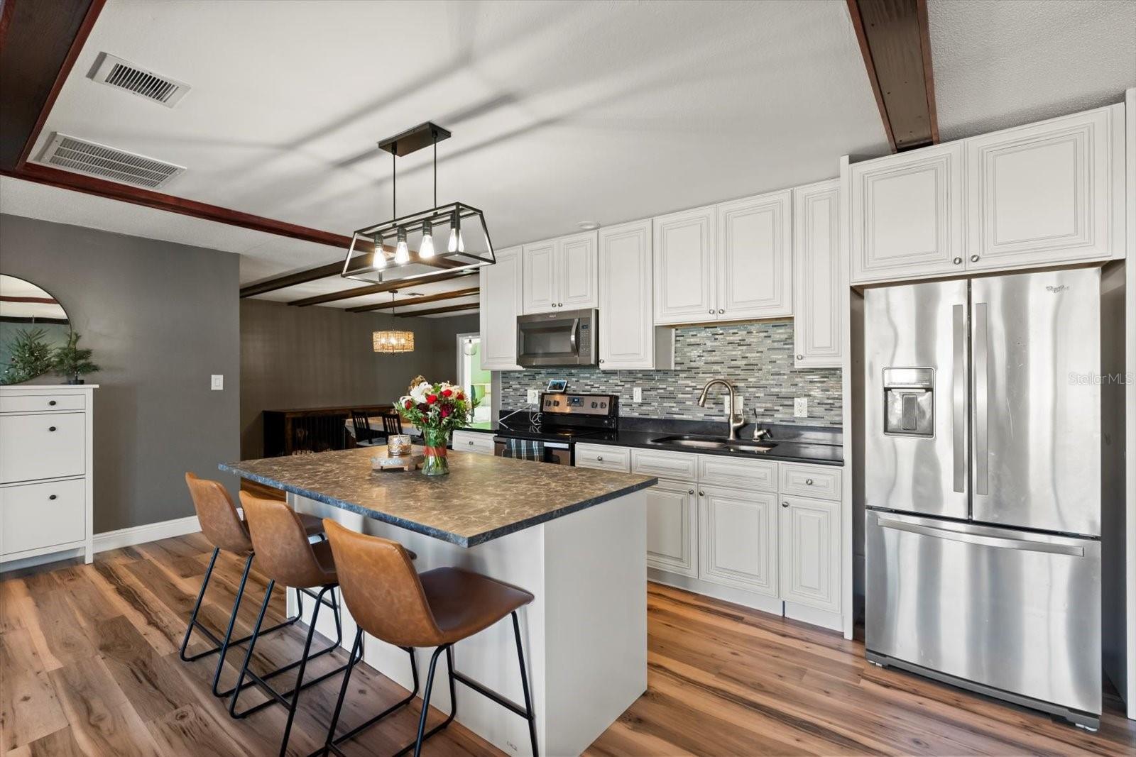 KINGSWOOD MANOR SIXTH ADD - Residential