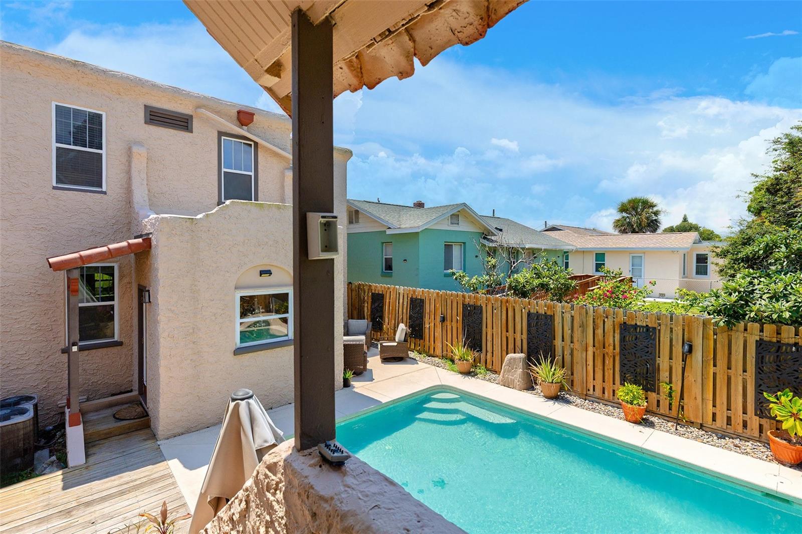 SILVER BEACH PARK - Residential