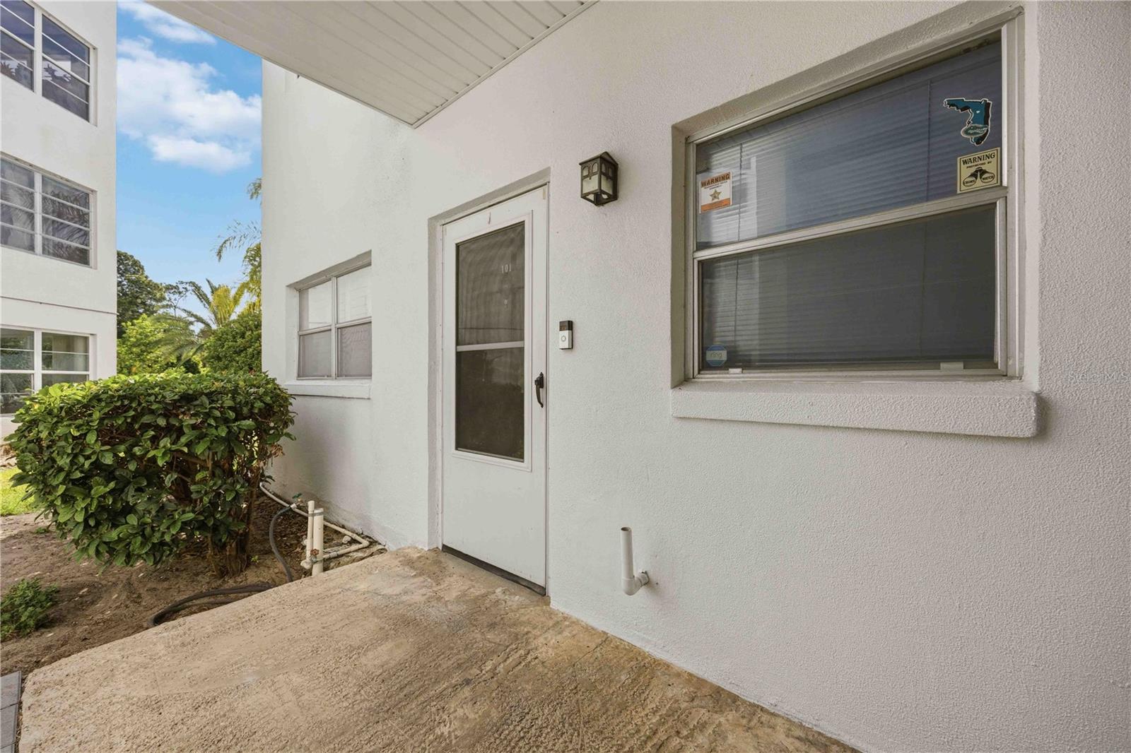 100 EL CAMINO DRIVE 101