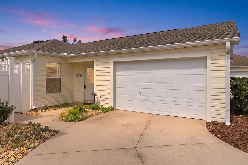 Photo of 2445 Greenhill Trail, The Villages, FL 32162 (MLS # TB8507926)