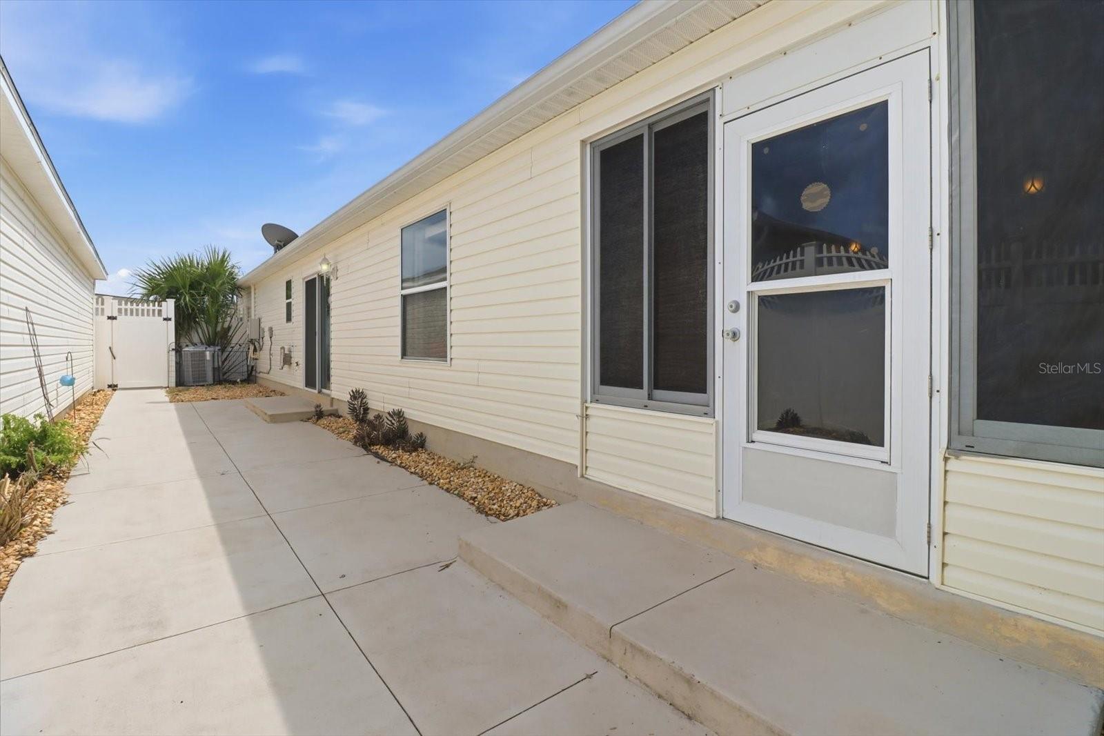 VILLAGES OF SUMTER CHERRY HILL VILLAS - Residential