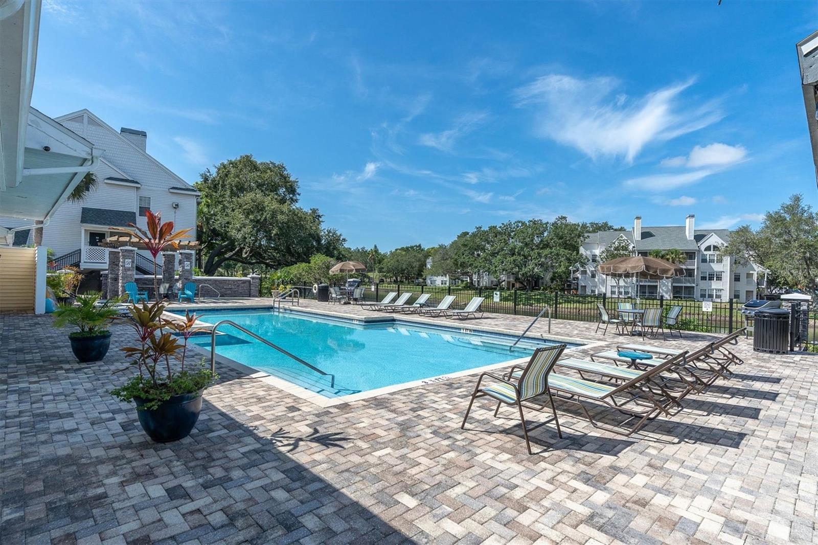 BENTLEY AT COBBS LANDING CONDO THE - Residential