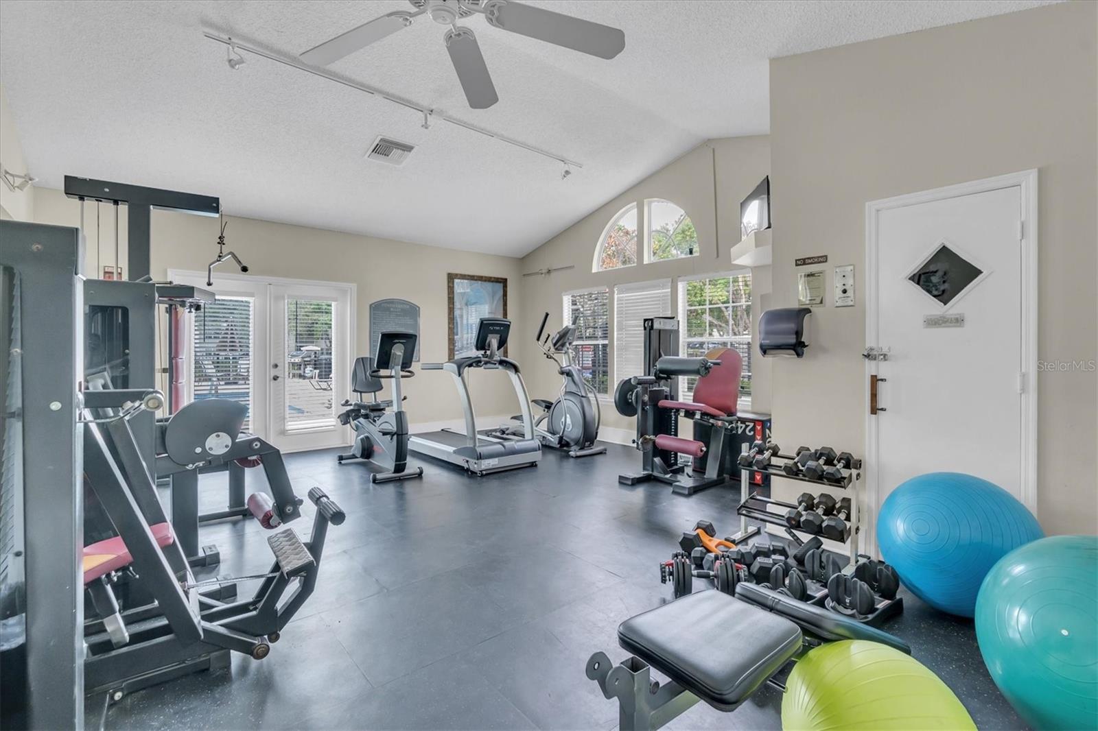 BENTLEY AT COBBS LANDING CONDO THE - Residential